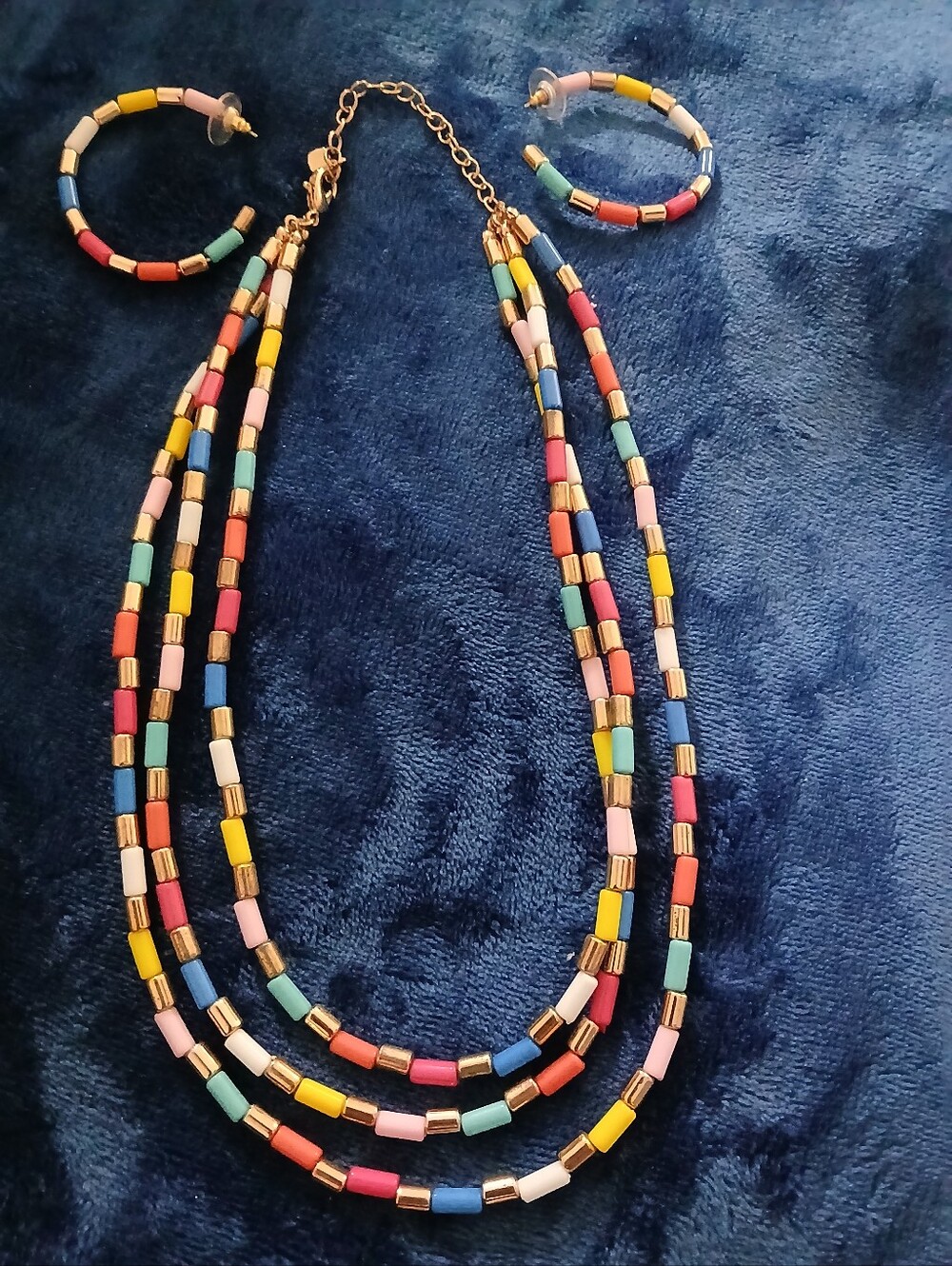 Multicolor Beaded Triple-Strand Necklace with Hoop Earrings